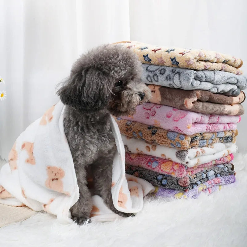 Premium Fluffy Pet Blanket – Soft, Warm & Comfortable